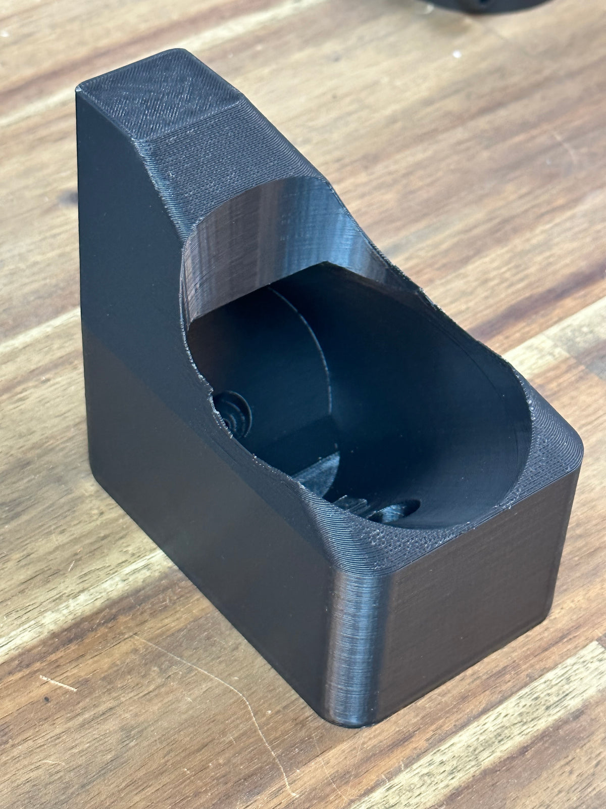 Support pour prise de recharge Tesla CCS2 – fixation murale