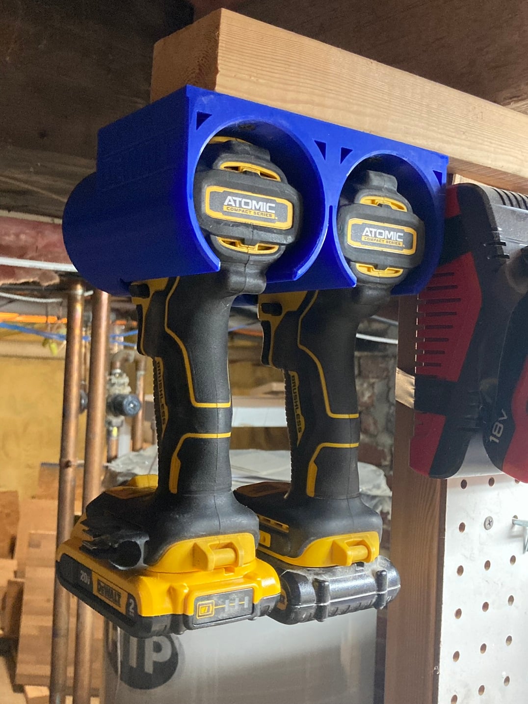 Double support mural pour perceuse et visseuse DeWalt