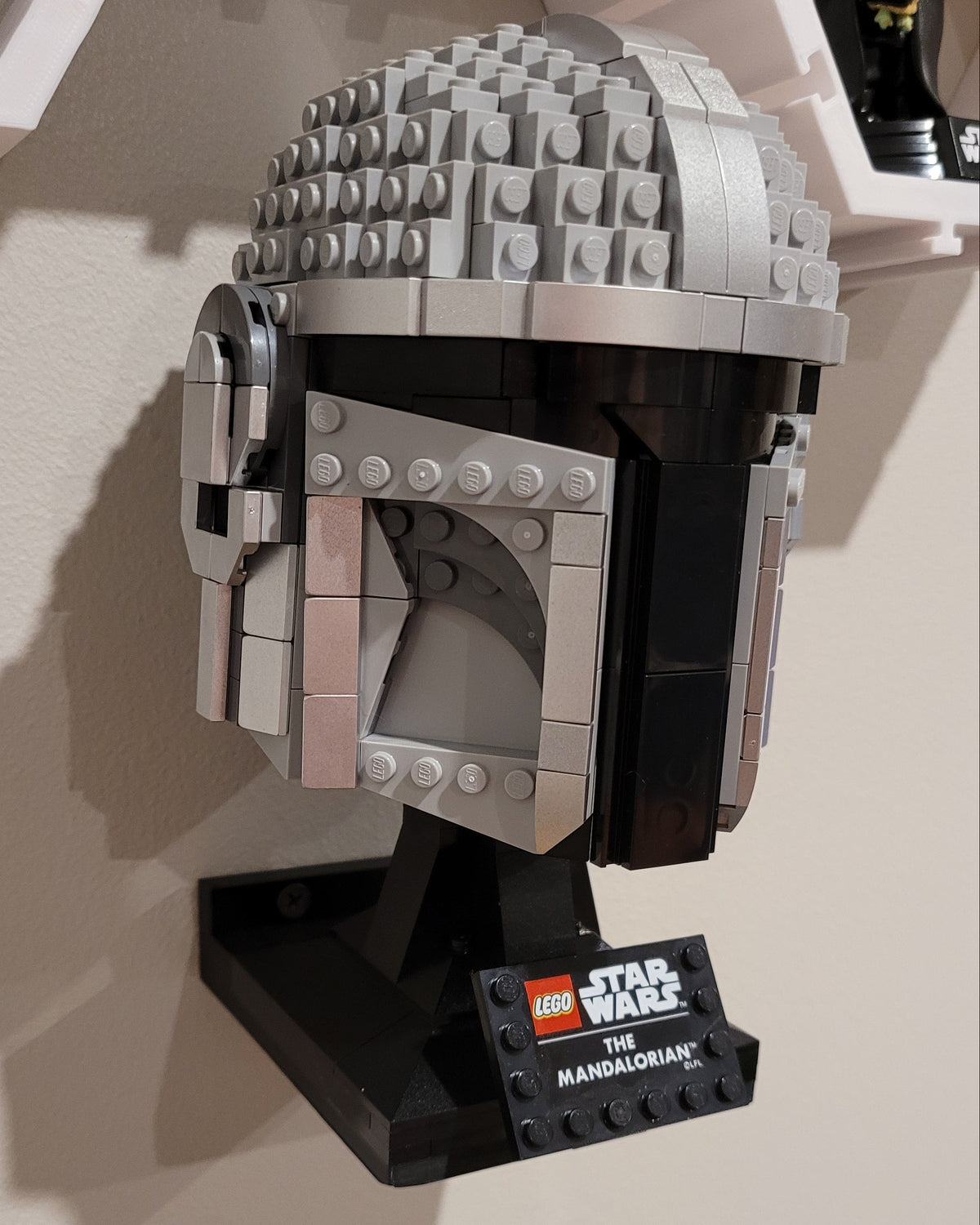 Support mural pour casque LEGO Mandalorian