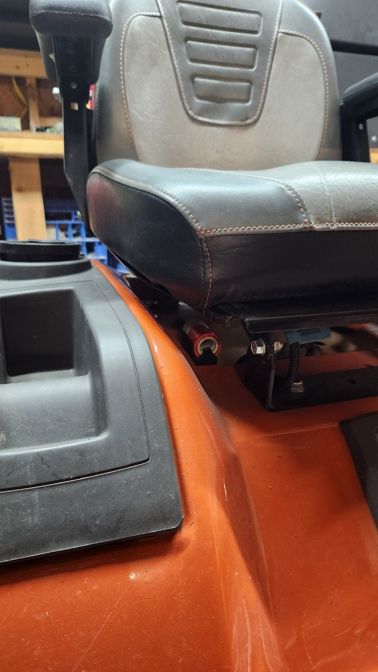Clips de rangement Husqvarna pour adaptateur de rinçage de plateau de coupe