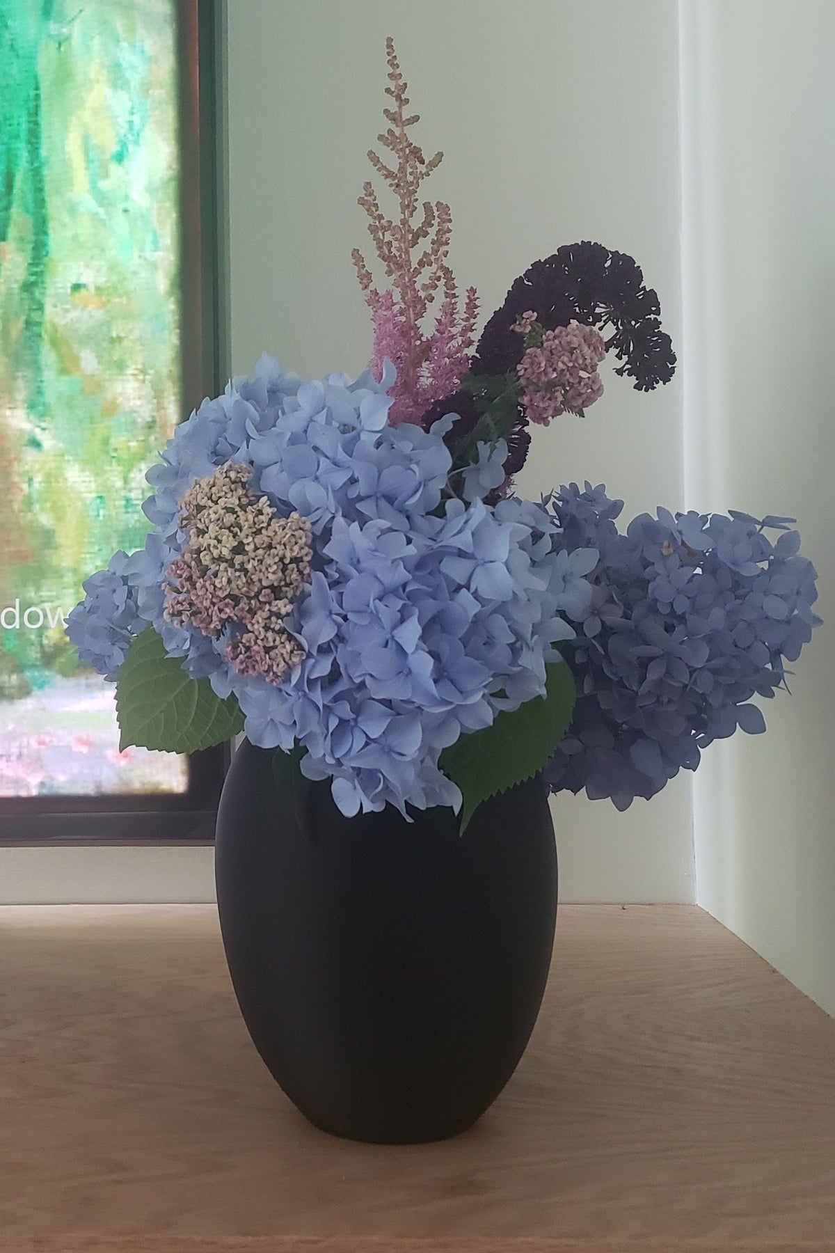 Vase amphore moderne – une forme classique au design contemporain