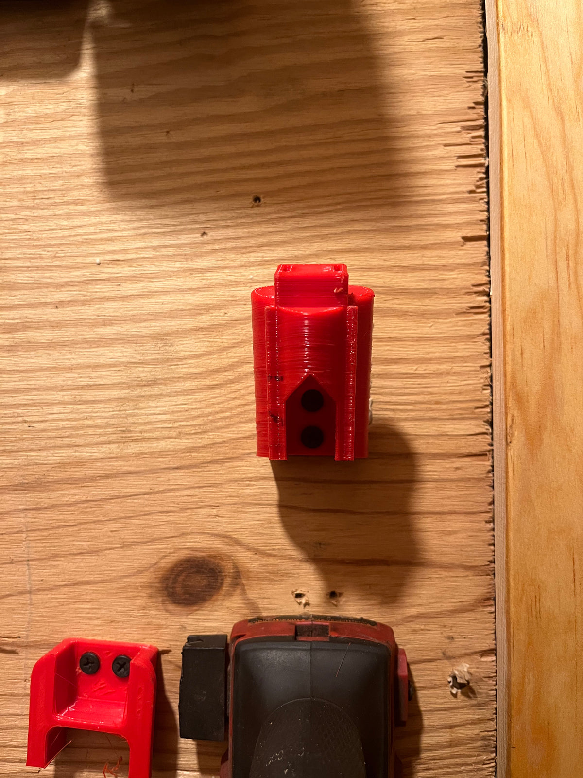 Support mural pour outils Milwaukee M12 – sûr et bien rangé
