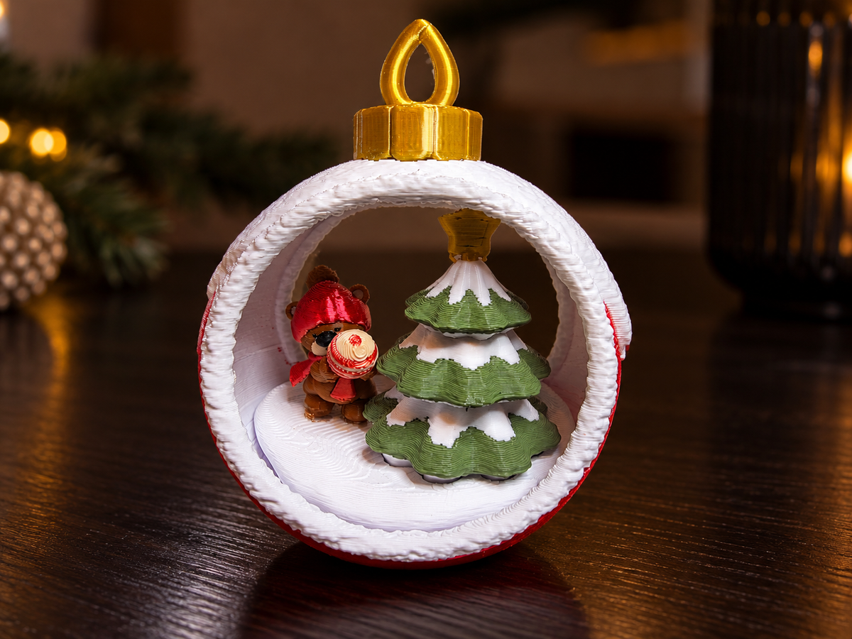 Boule de Noël avec ourson et sapin
