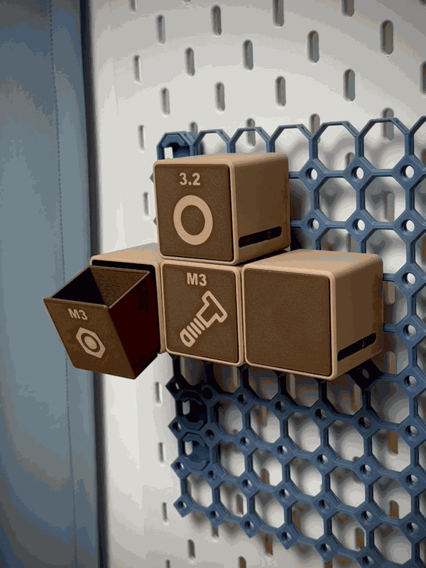Tiroir basculant pour Multiboard – rangement de vis sans poignée