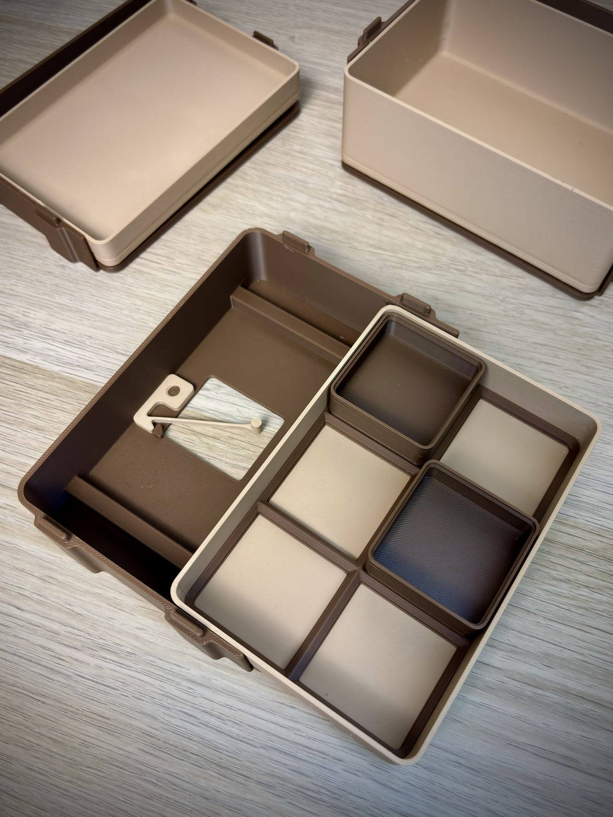 Tiroir de bureau modulaire 2×3 Gridfinity | Ouverture par pression