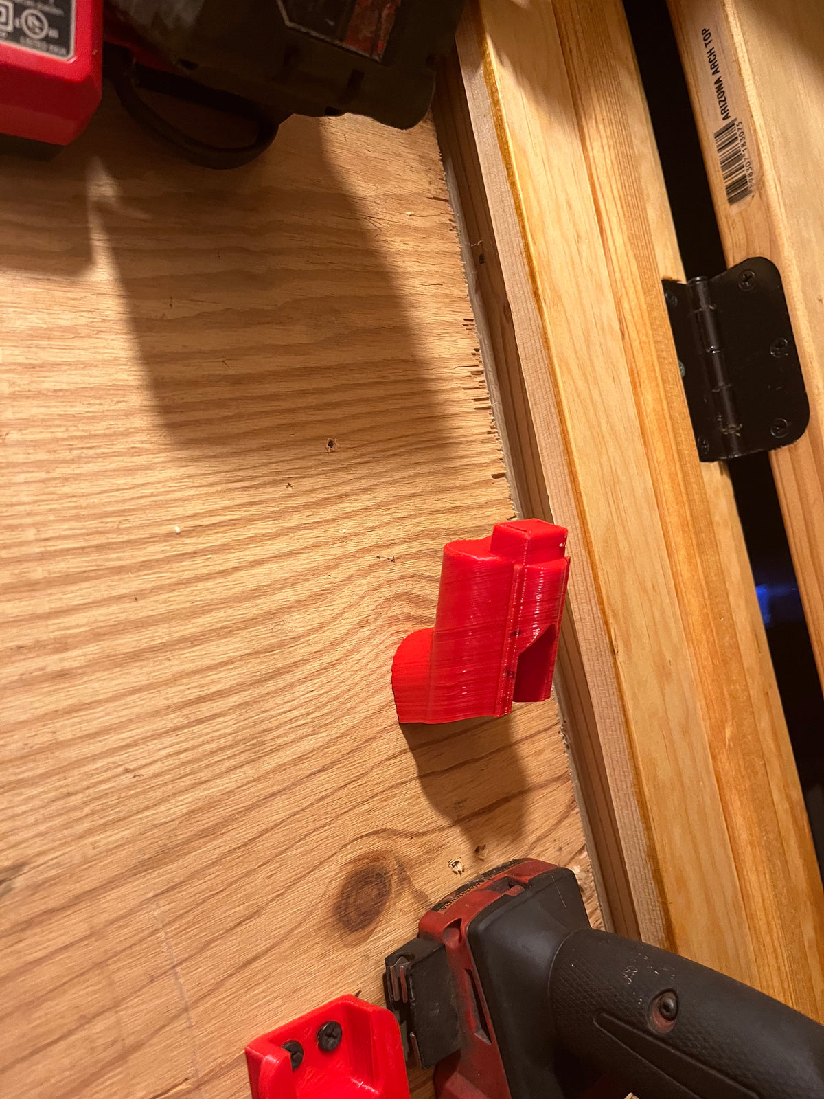 Support mural pour outils Milwaukee M12 – sûr et bien rangé