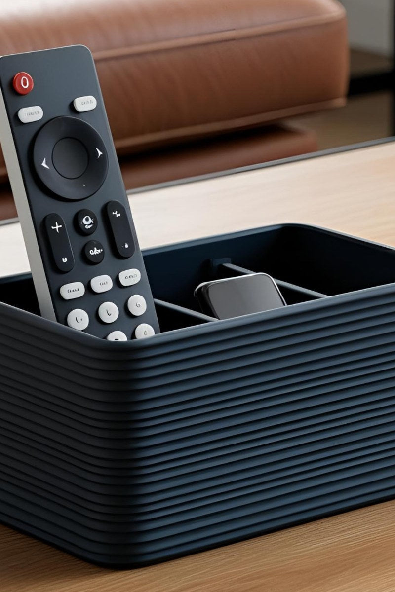 Gros plan d'un support de télécommande cannelé à texture verticale