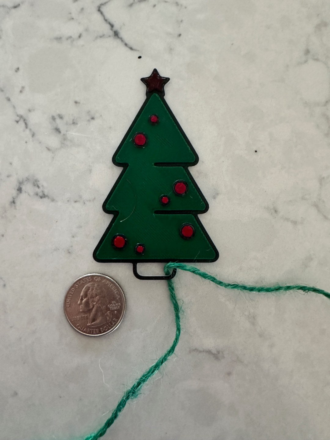 Étiquette cadeau en forme de sapin de Noël