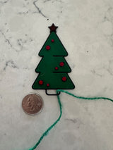 Étiquette cadeau en forme de sapin de Noël