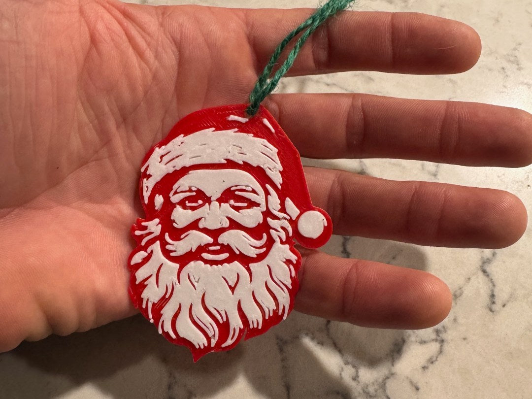 Étiquette cadeau avec Père Noël classique