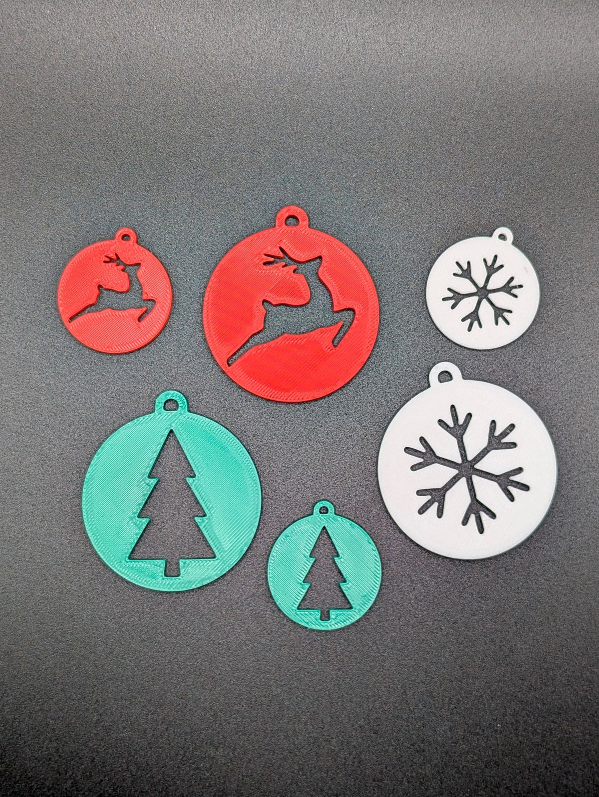 Étiquette cadeau avec flocon de neige ajouré