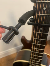 Porte-médiators pour support de guitare au sol classique