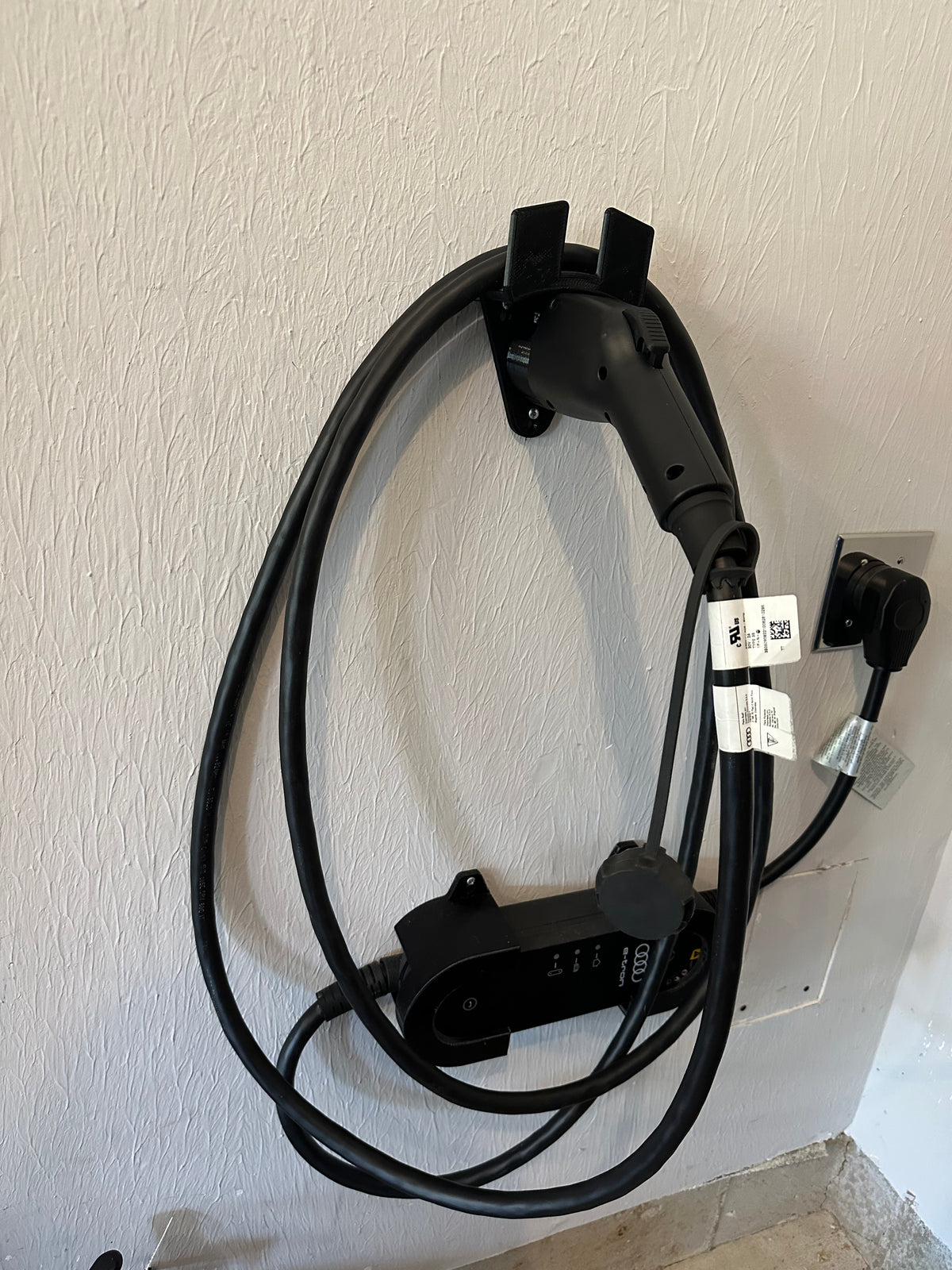 Support mural J1772 pour chargeur de voiture électrique à domicile