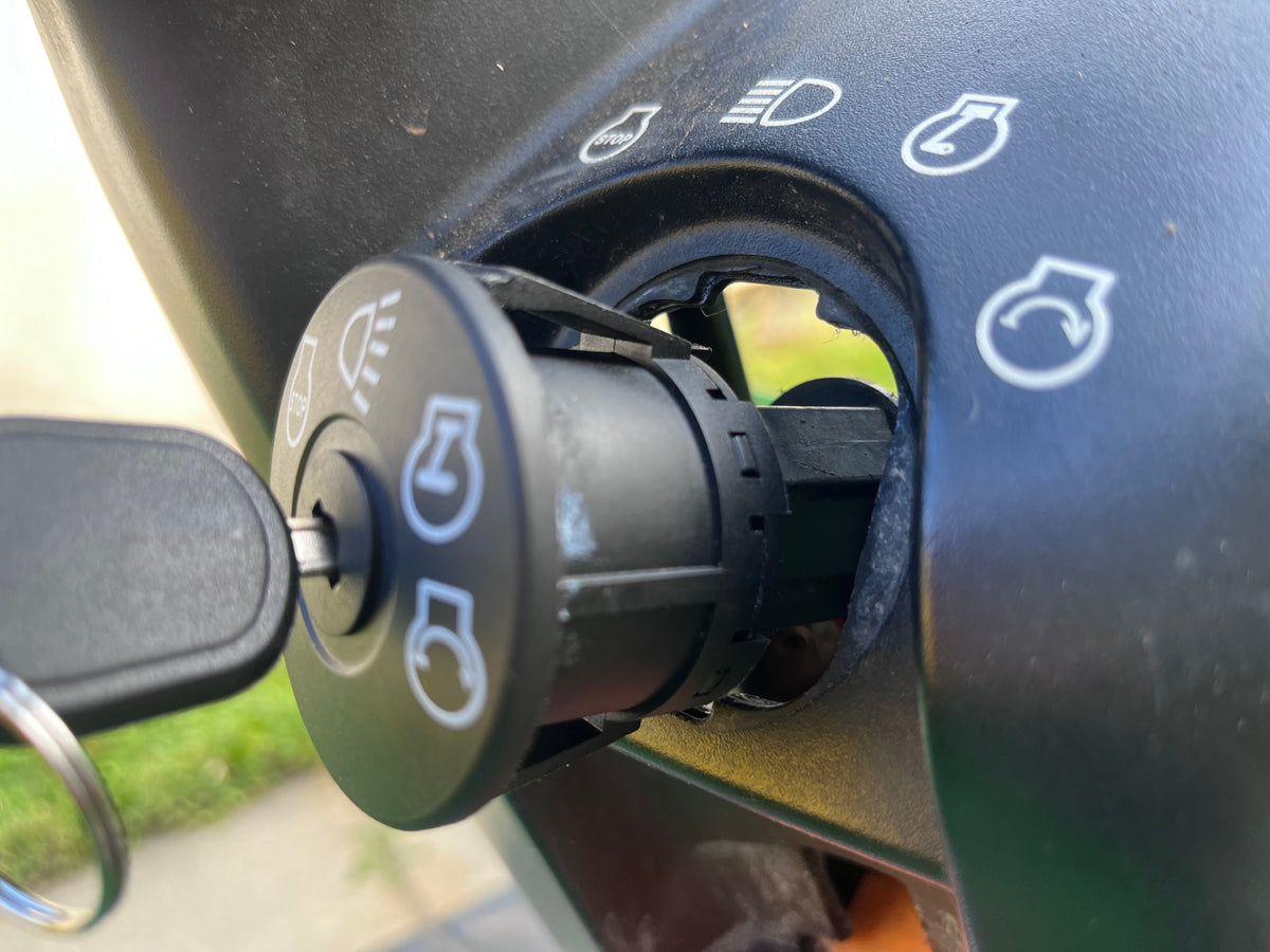 Entretoise de serrure John Deere LT133 – supprime le jeu