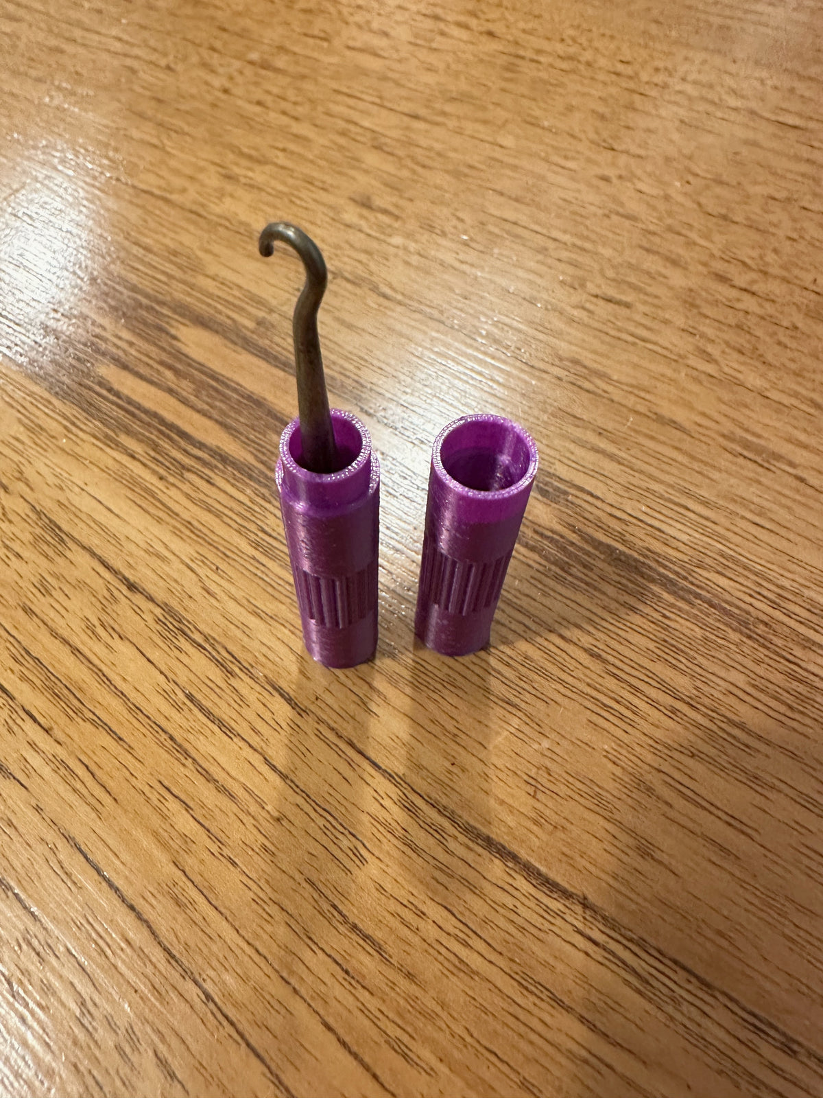 Étui de protection pour crochets et tire-boutons