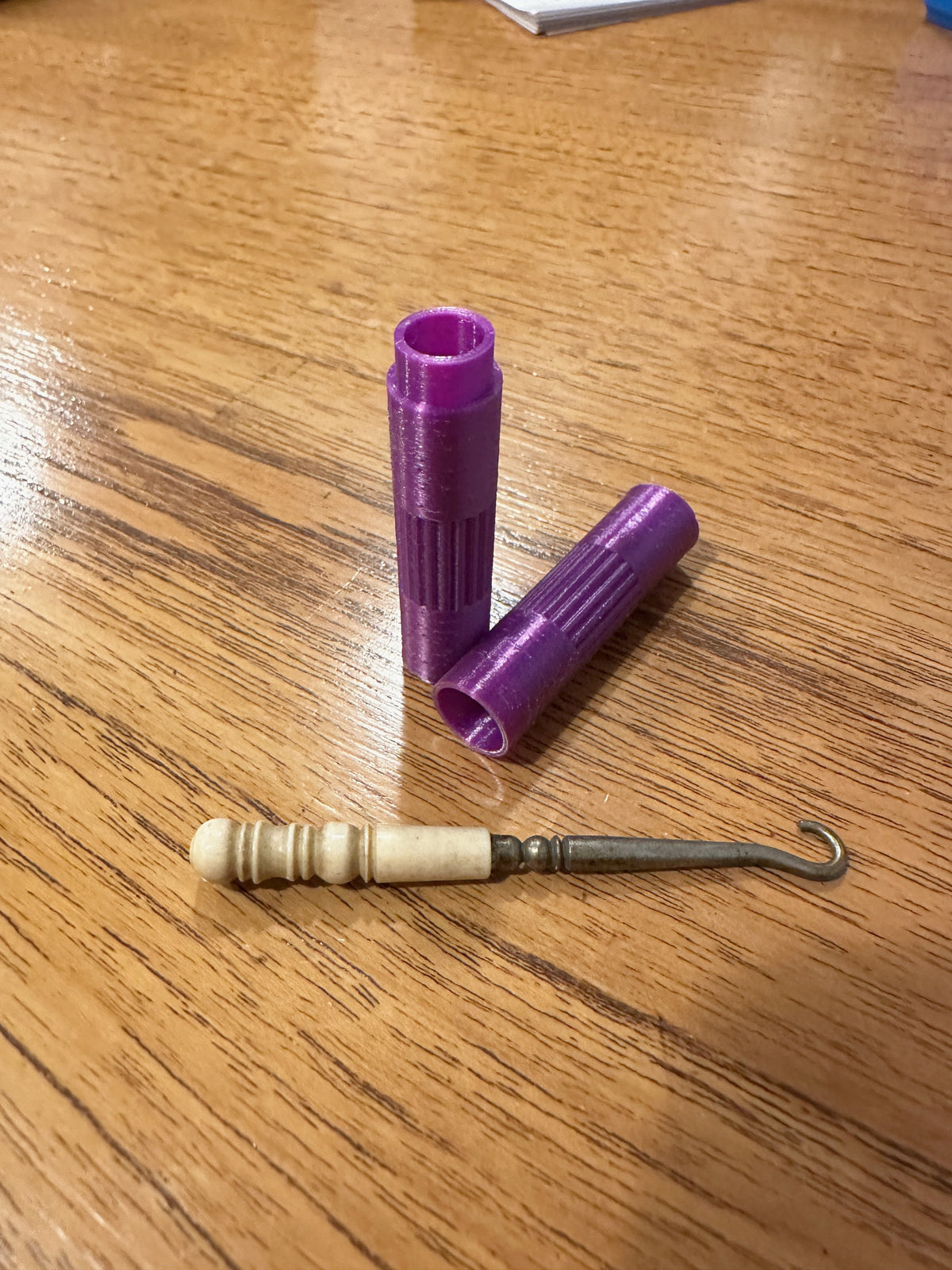 Étui de protection pour crochets et tire-boutons