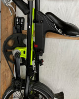 Support mural pour vélo pliant Strida