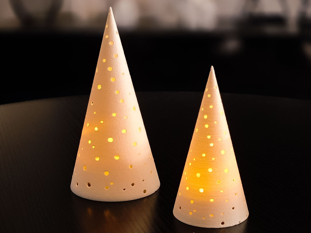Sapin de Noël pour bougie LED avec ouvertures lumineuses