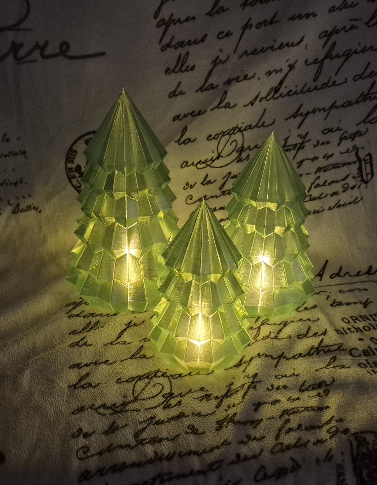 Figurine de sapin de Noël en 3 tailles – 20, 17 et 14 cm
