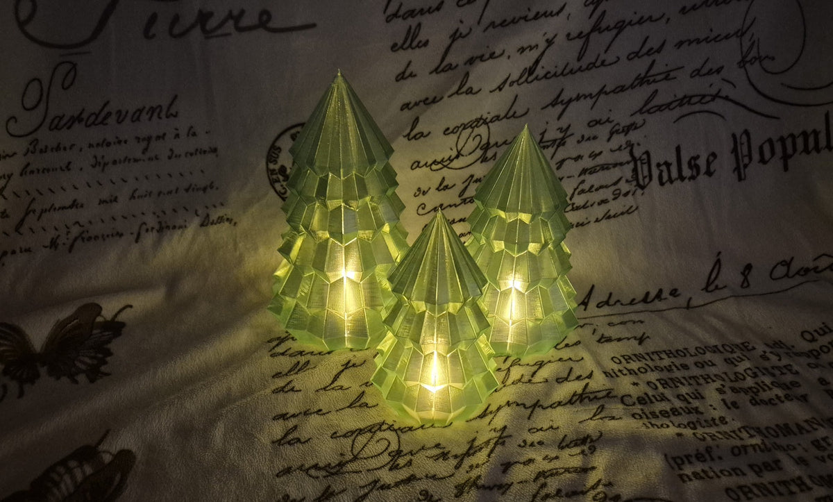 Figurine de sapin de Noël en 3 tailles – 20, 17 et 14 cm