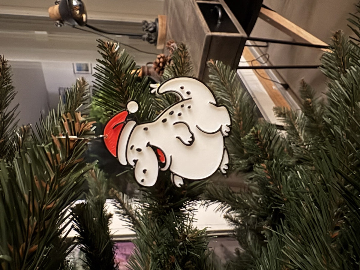 Petit dinosaure en décoration de sapin