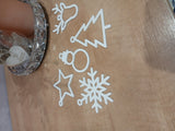 Lot de 5 suspensions de Noël plates : sapin, étoile, renne, flocon de neige et bonhomme de neige