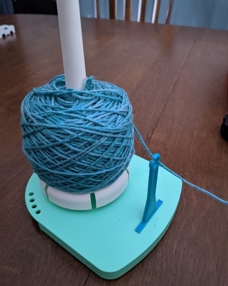 Porte-pelote Yarn Valet avec guide-fil – évite les nœuds