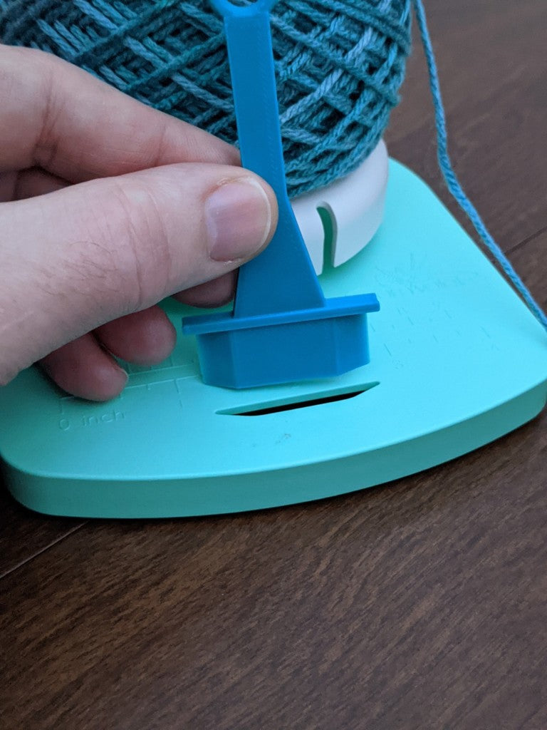 Porte-pelote Yarn Valet avec guide-fil – évite les nœuds