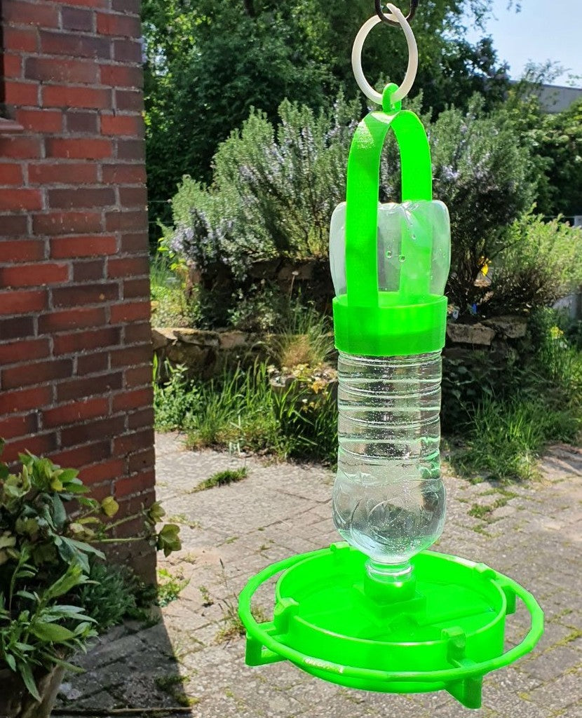 Abreuvoir avec perchoir et support de bouteille pour les oiseaux du jardin