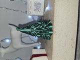 Figurine de lutin en forme de sapin – adorable lutin-sapin