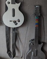 Support mural Guitar Hero – manette Wii Les Paul