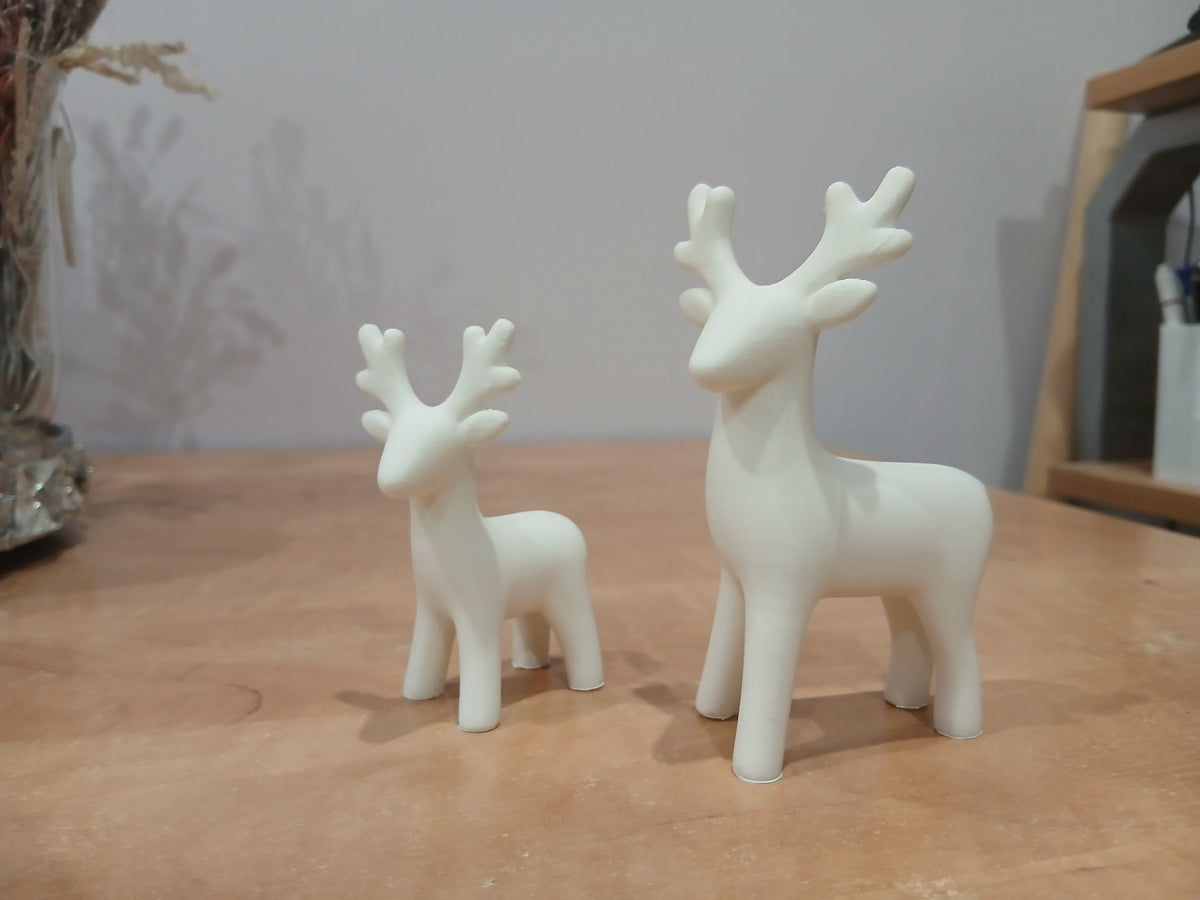 Figurine de renne minimaliste en 2 tailles