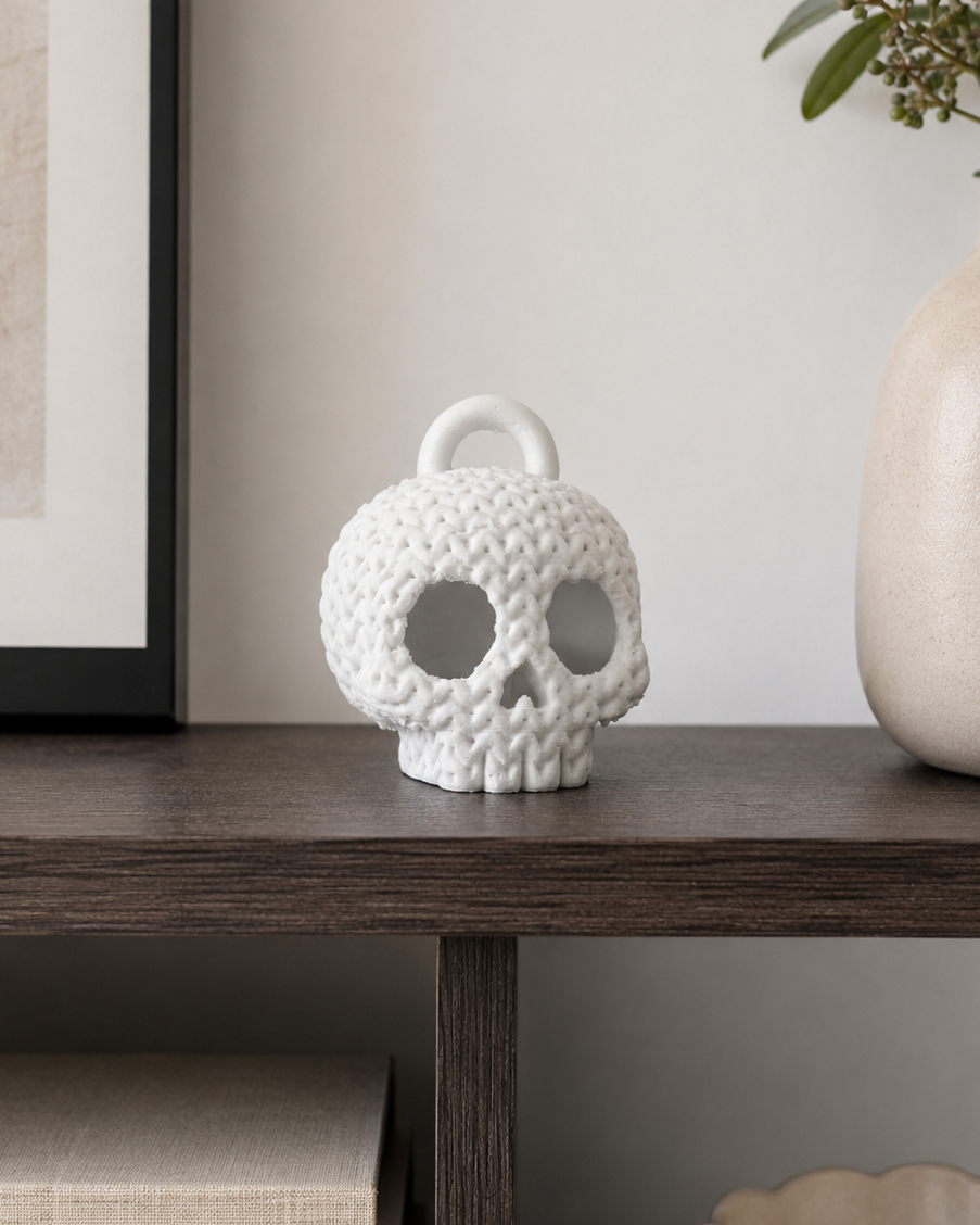 Figurine crâne aspect crocheté – décoration d'Halloween