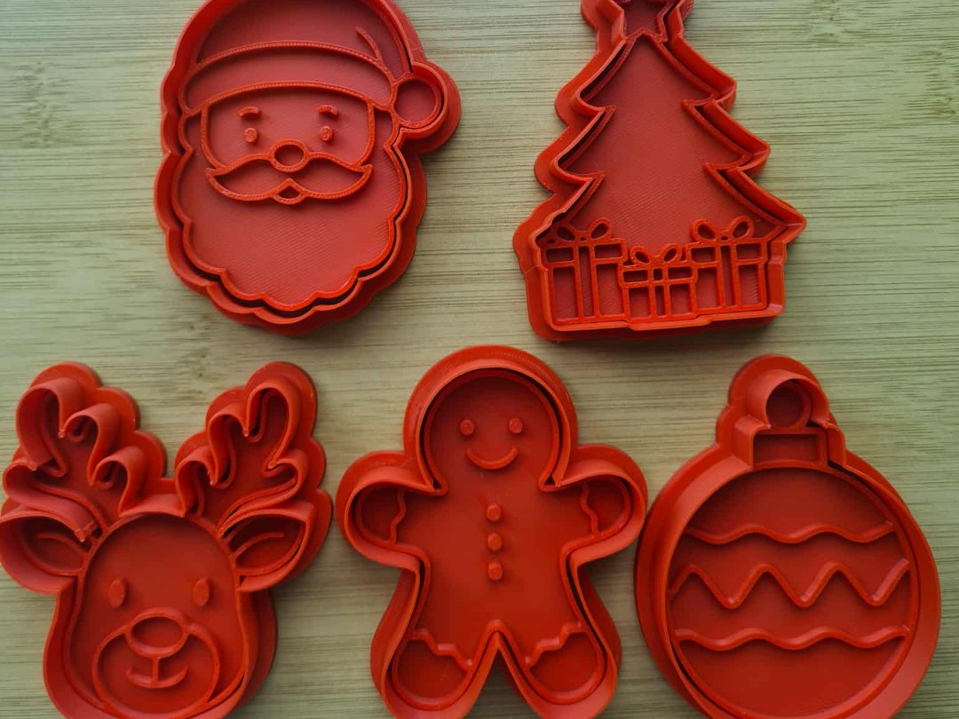 Emporte-pièces aux motifs de Noël traditionnels
