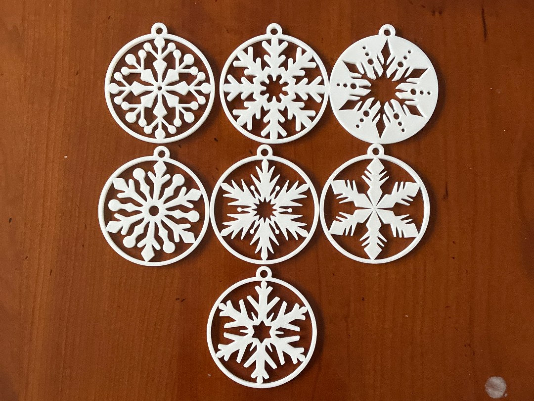 Flocons de neige pour le sapin, assortiment de flocons