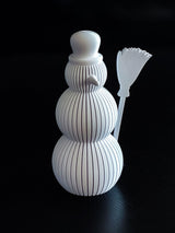 Figurine bonhomme de neige au design strié