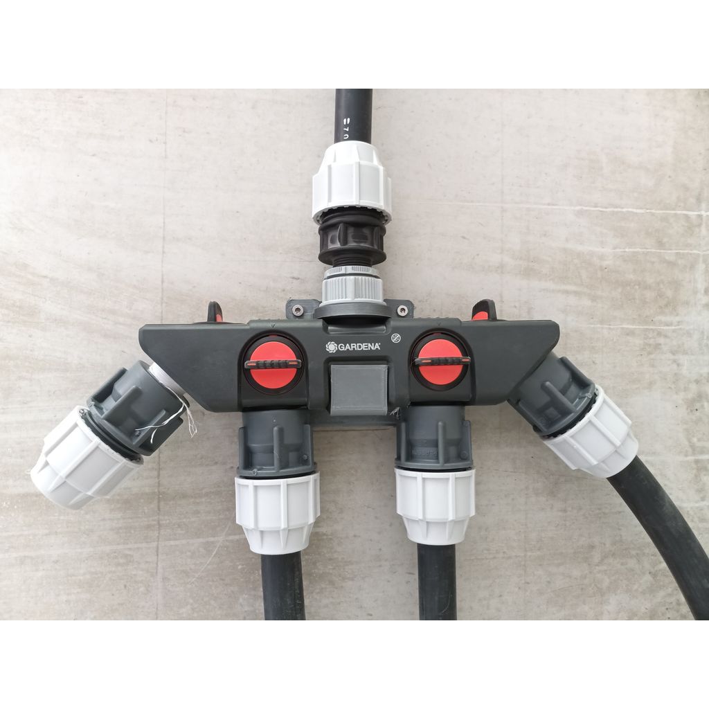 Distributeur 4 voies Gardena – support mural