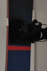 Fixation murale pour snowboard