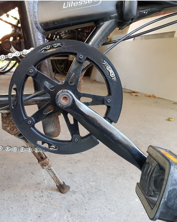 Protège-chaîne de vélo – fixation M4, entraxe de 79,6 mm