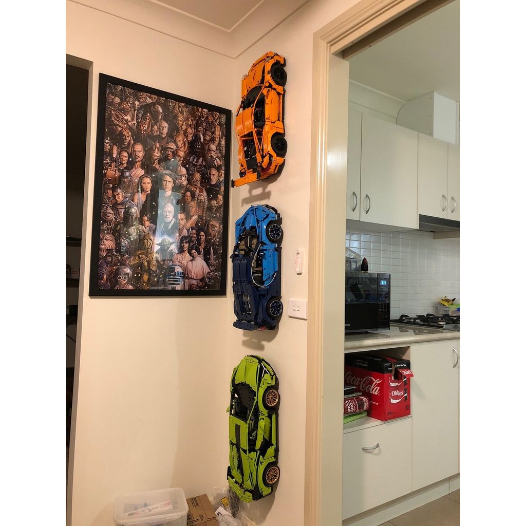 Crochet mural pour exposer la LEGO Lamborghini Sián FKP 37
