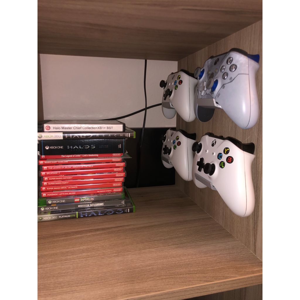 Support mural pour manette Xbox – setup gaming bien rangé
