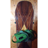 Support mural pour snowboard et wakeboard