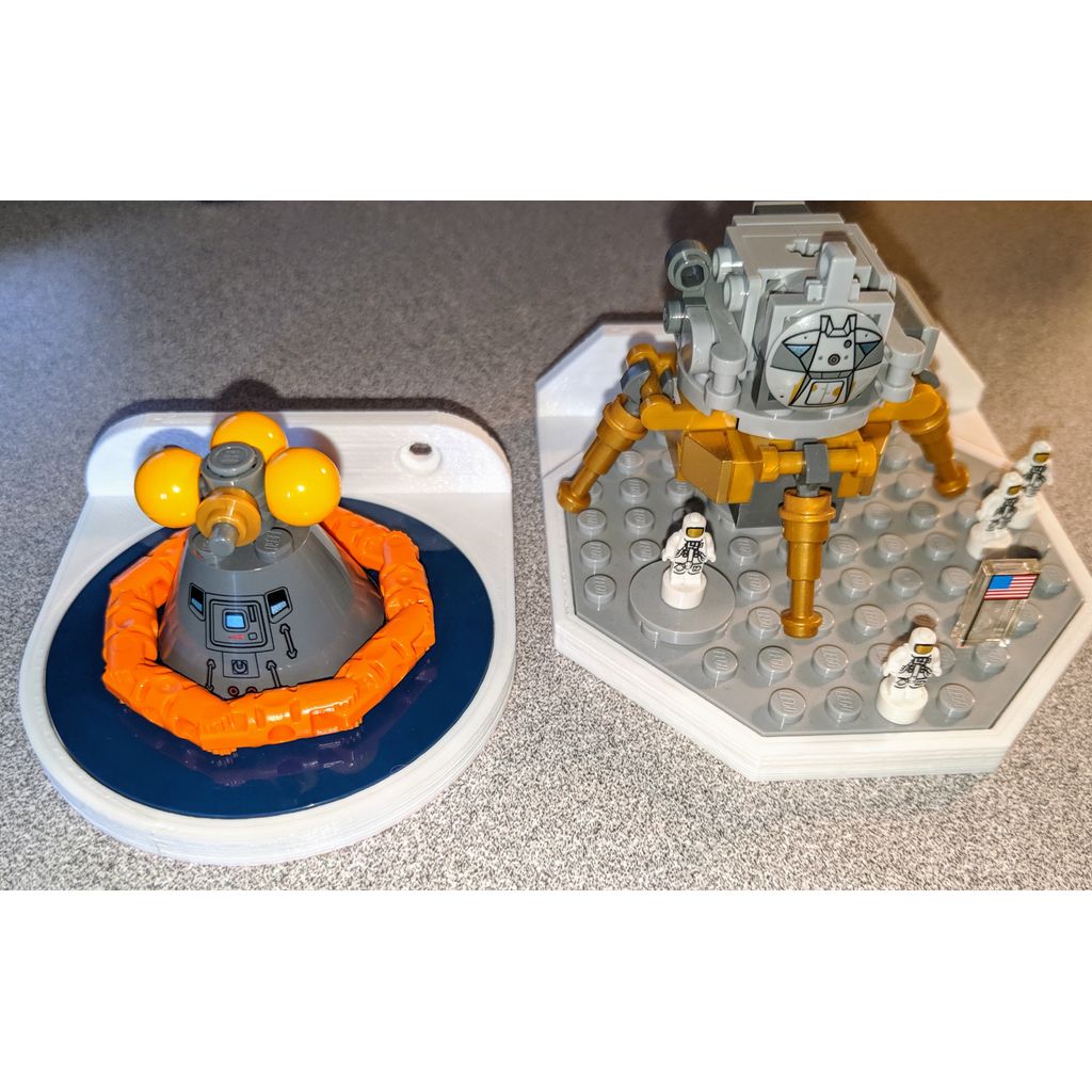 Support mural pour mini-modèles LEGO Saturn V