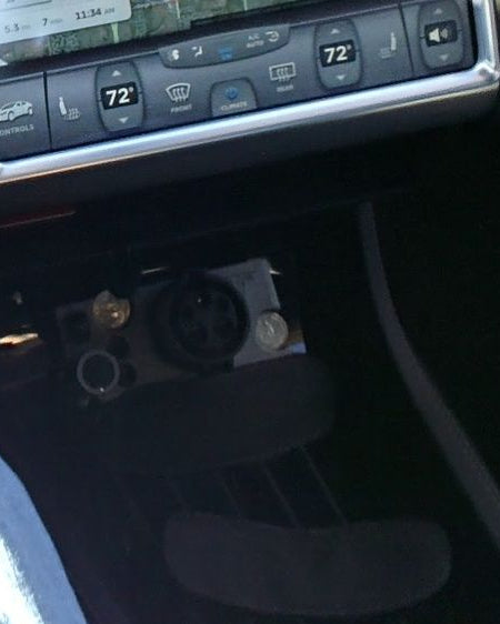 Organiseur de console centrale pour Tesla Model S – fini le désordre